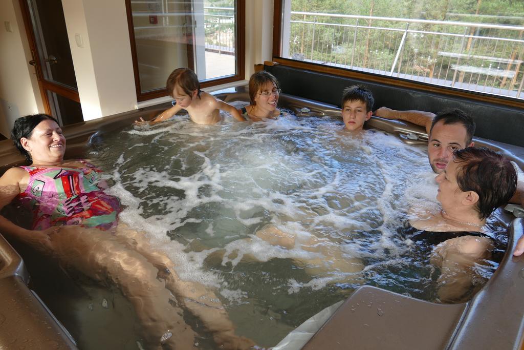 Mala Planina Guest House Iskrets Ngoại thất bức ảnh