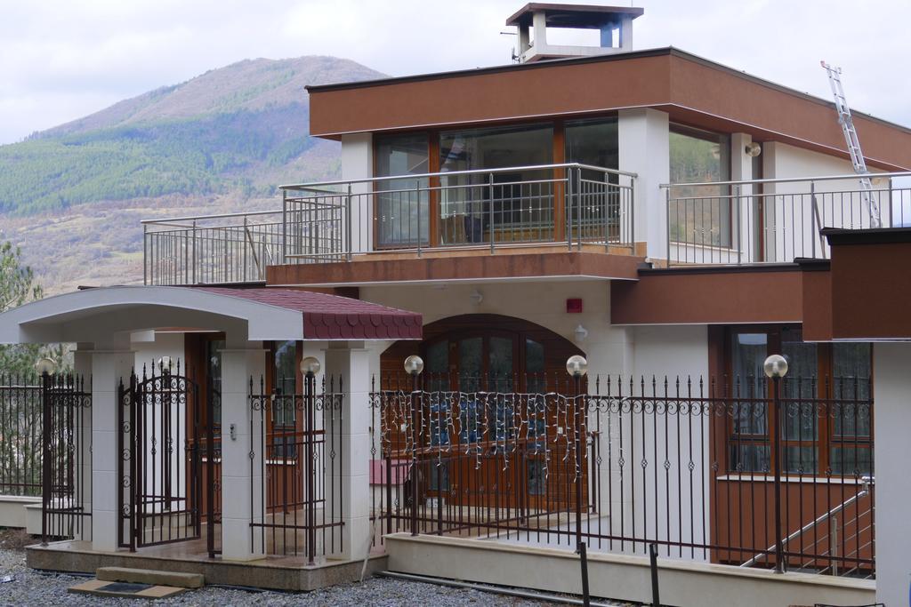 Mala Planina Guest House Iskrets Ngoại thất bức ảnh