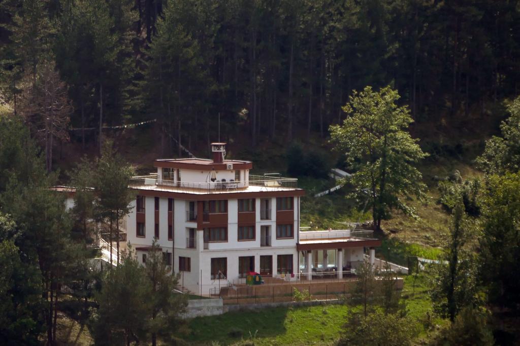 Mala Planina Guest House Iskrets Ngoại thất bức ảnh