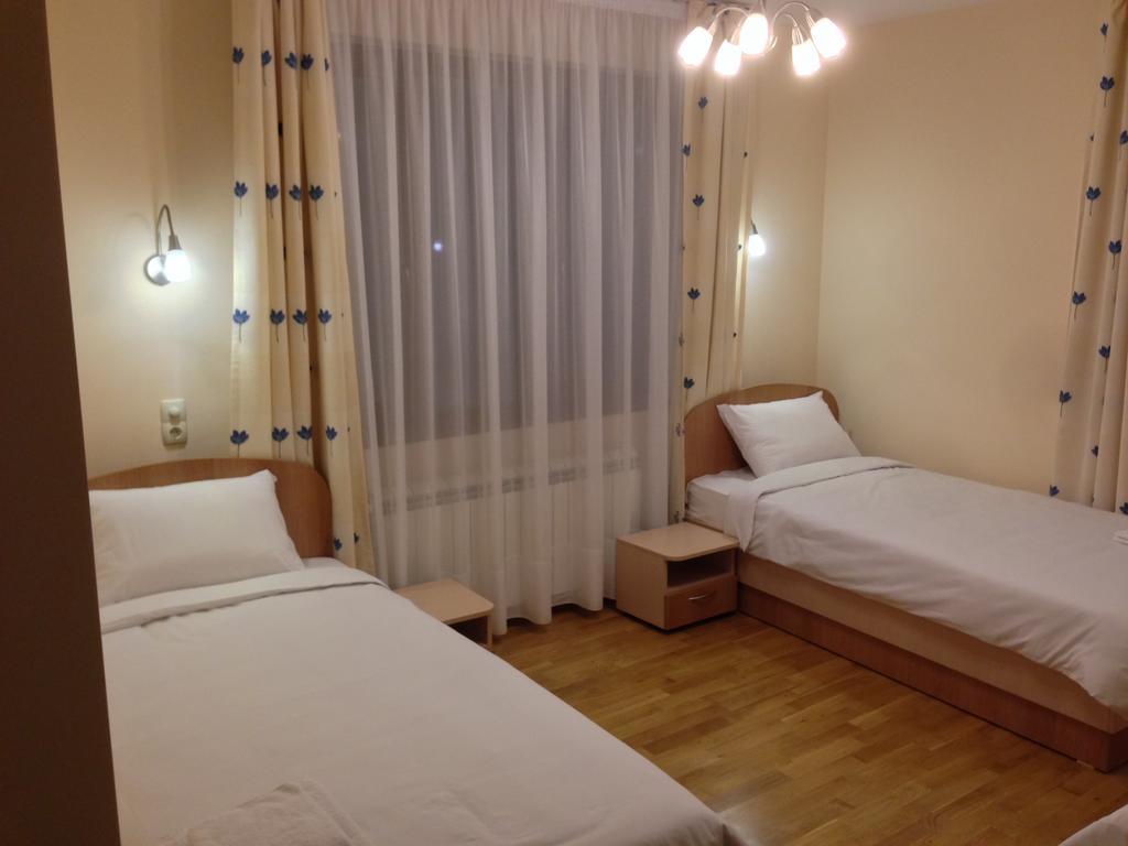 Mala Planina Guest House Iskrets Phòng bức ảnh
