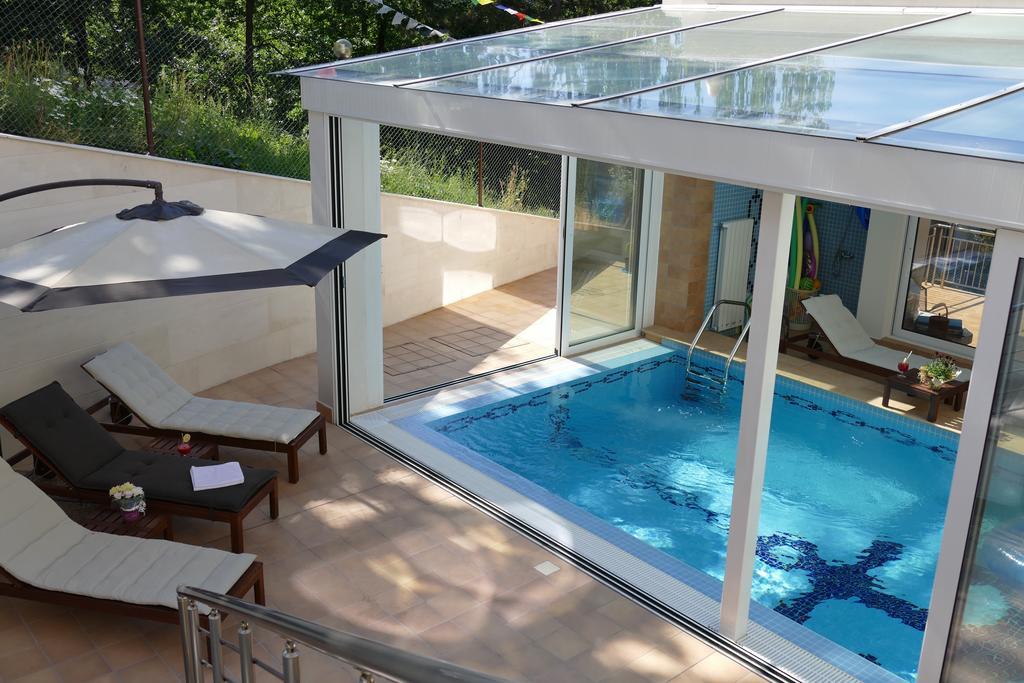 Mala Planina Guest House Iskrets Ngoại thất bức ảnh