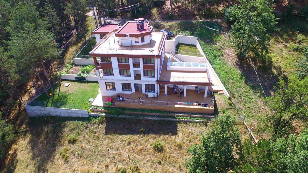 Mala Planina Guest House Iskrets Ngoại thất bức ảnh