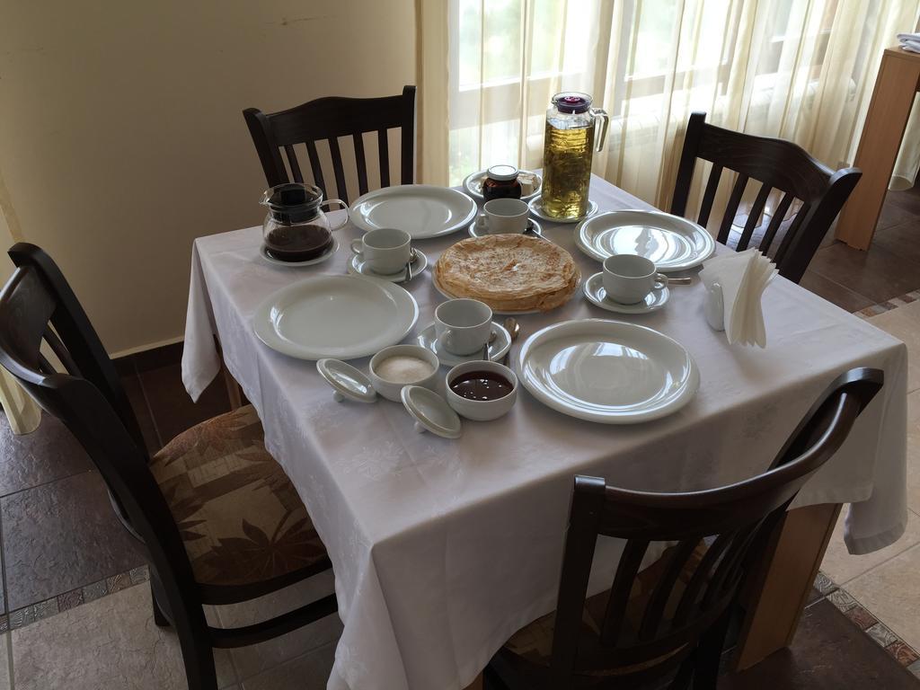 Mala Planina Guest House Iskrets Ngoại thất bức ảnh