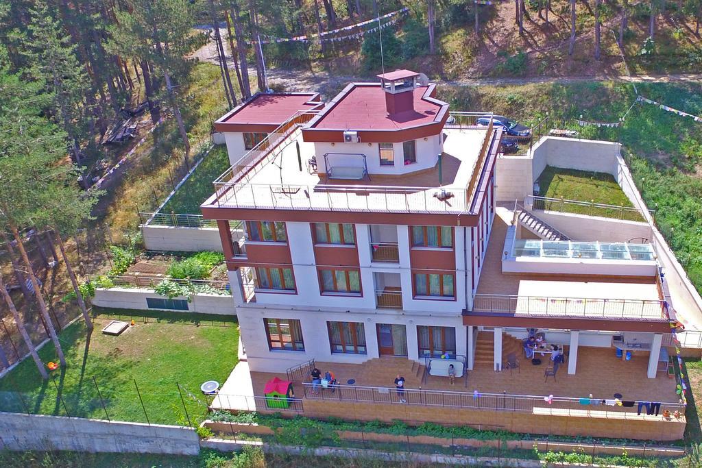 Mala Planina Guest House Iskrets Ngoại thất bức ảnh